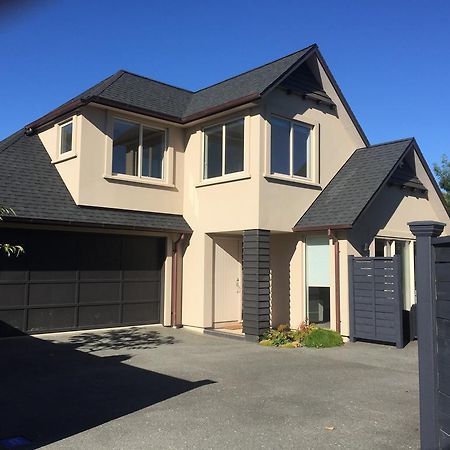 Davidsons Luxury Homestay Lower Hutt Bagian luar foto